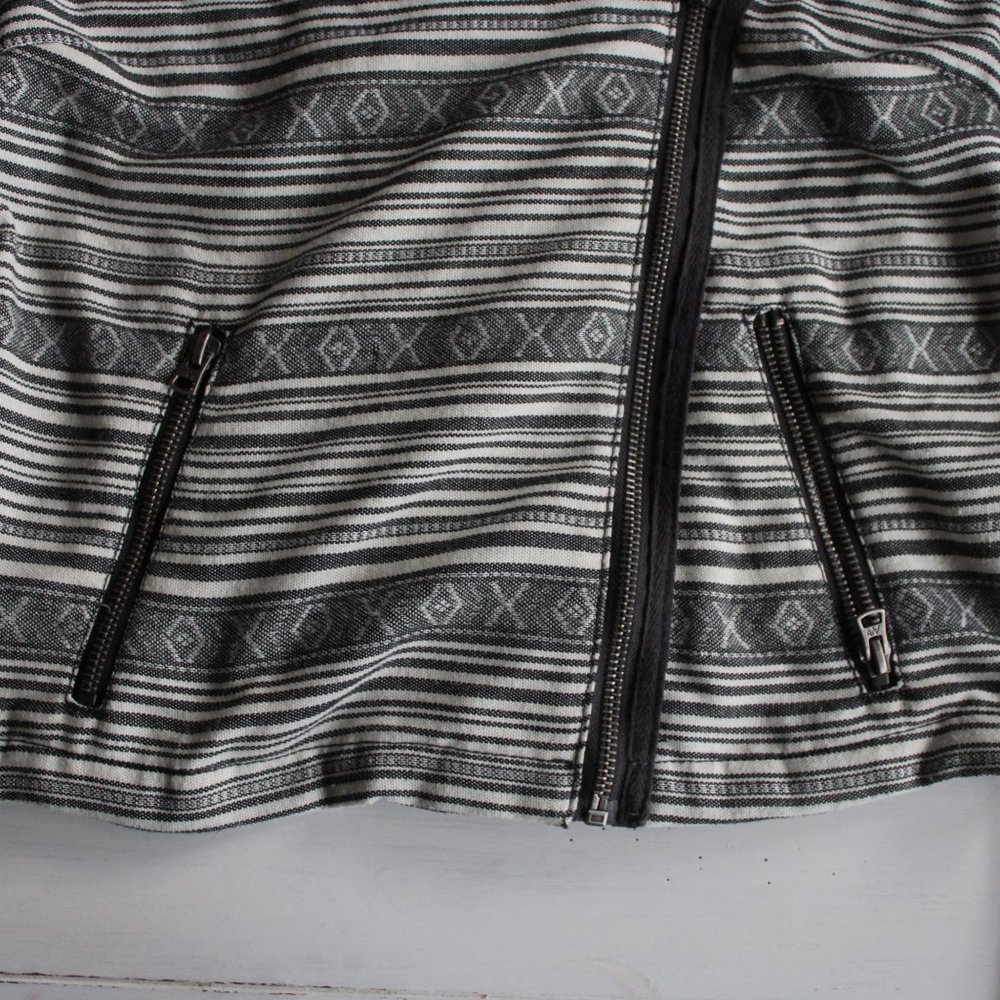 Grey Patterned Motorcycle Jacket - Picture 8 of 8